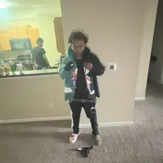 Kozieを聴いたり、ミュージックビデオを鑑賞したり、経歴やツアー日程などを確認したりしましょう！