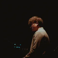 Poslechněte si interpreta Ryotaro Yamazoe, sledujte hudební videa, přečtěte si životopis, podívejte se na data turné a další informace.