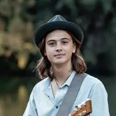 收听 Rory Phillips、观看音乐视频、阅读小传、查看巡演日期等 ！