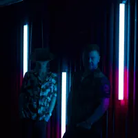 Poslechněte si interpreta undefined, sledujte hudební videa, přečtěte si životopis, podívejte se na data turné a další informace.