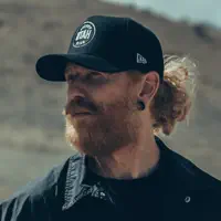 Escucha a undefined, mira vídeos musicales, lee la biografía, consulta fechas de giras y mucho más.