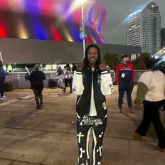 Ouça Savage Montana, assista a videoclipes, leia a biografia, veja as datas das turnês e mais!