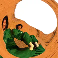 Écoutez Moon Water, regardez des vidéoclips, lisez la biographie, consultez les dates de tournée et plus encore !