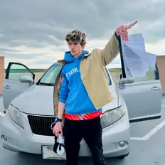 Escucha a AlexStayFreshh, mira vídeos musicales, lee la biografía, consulta fechas de giras y mucho más.
