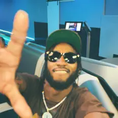 聆聽 5kelz、觀看音樂影片、閱讀小傳、查看巡演日期等！