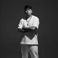 Ouve undefined, vê vídeos de música, lê a biografia, vê as datas da digressão e muito mais!