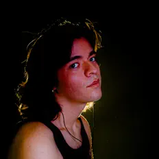 Dengarkan Chavita, tonton video musik, baca bio, lihat tanggal tur & lainnya!