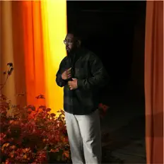 Ακούστε περιεχόμενο από Marty Cynclaire, παρακολουθήστε μουσικά βίντεο, διαβάστε το βιογραφικό, δείτε ημερομηνίες περιοδείας, και πολλά ακόμη!