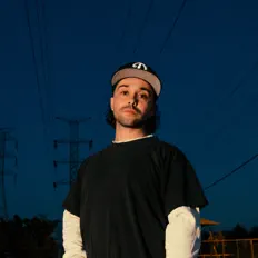 Ascolta Devan Garcia, guarda video musicali, leggi la biografia, vedi le date del tour & altro!