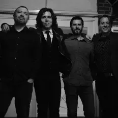 Dengarkan The Modbeats, tonton video musik, baca bio, lihat tanggal tur & lainnya!