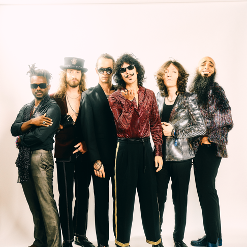 フォクシー・シェザム - Apple Music