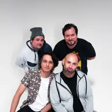 Ascolta Ten Thousand Ghouls, guarda video musicali, leggi la biografia, vedi le date del tour & altro!