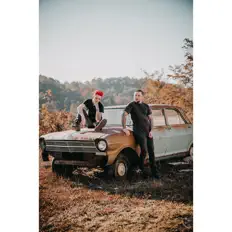 Hör dir Poet the Band an, schau dir Musikvideos an, lies die Biografie, finde Tourdaten und mehr!