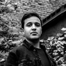 Ehmarj dinle, müzik videolarını izle, biyografisini oku, tur tarihlerini ve daha fazlasını gör!