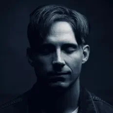 Bjørn Henrik Brandtenborgを聴いたり、ミュージックビデオを鑑賞したり、経歴やツアー日程などを確認したりしましょう！