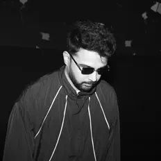 HRISHIを聴いたり、ミュージックビデオを鑑賞したり、経歴やツアー日程などを確認したりしましょう！