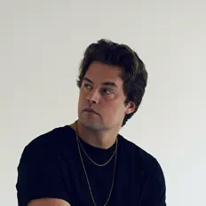 Dengarkan Mason Murphy, tonton video musik, baca bio, lihat tanggal tur & lainnya!