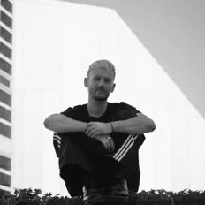 收听 IMMER WIEDER WIRSING、观看音乐视频、阅读小传、查看巡演日期等 ！