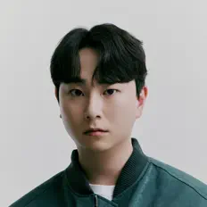 收听 Idam、观看音乐视频、阅读小传、查看巡演日期等 ！