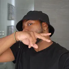 Donnie Dre सुनें, म्यूज़िक वीडियो देखें, बायो पढ़ें, दौरे की तारीखें और बहुत कुछ देखें!