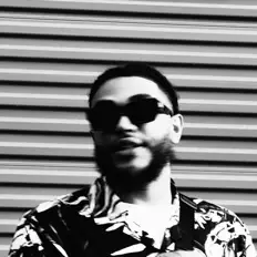 #GREEDY dinle, müzik videolarını izle, biyografisini oku, tur tarihlerini ve daha fazlasını gör!