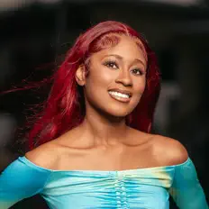 Luister naar Cari Jené, bekijk muziekvideo's, lees de bio, bekijk de tourdata, en meer!