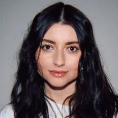 Dengarkan Véronique Bilodeau, tonton video musik, baca bio, lihat tanggal tur & lainnya!