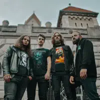 undefined dinle, müzik videolarını izle, biyografisini oku, tur tarihlerini ve daha fazlasını gör!
