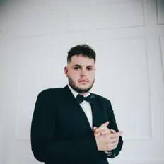 Dengarkan Mjay Beatz, tonton video musik, baca bio, lihat tanggal tur & lainnya!