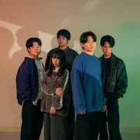 Poslechněte si interpreta undefined, sledujte hudební videa, přečtěte si životopis, podívejte se na data turné a další informace.