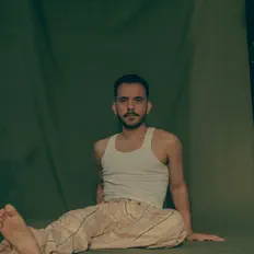 Dengarkan Herman, tonton video musik, baca bio, lihat tanggal tur & lainnya!