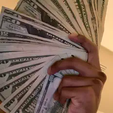 收听 TeeServin、观看音乐视频、阅读小传、查看巡演日期等 ！