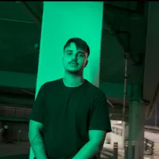 Luister naar Adry HR, bekijk muziekvideo's, lees de bio, bekijk de tourdata, en meer!