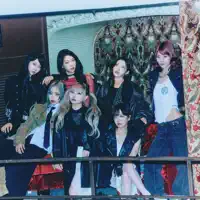 Posłuchaj wykonawcy undefined, obejrzyj teledyski, przeczytaj biografię, zobacz daty tras koncertowych i nie tylko!