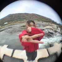 undefined을(를) 듣고, 뮤직 비디오를 보고, 약력을 읽고, 투어 일정 등을 확인하세요!