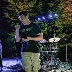 Ascolta Big Burn, guarda video musicali, leggi la biografia, vedi le date del tour & altro!