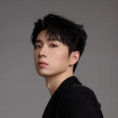 曹杨을(를) 듣고, 뮤직 비디오를 보고, 약력을 읽고, 투어 일정 등을 확인하세요!