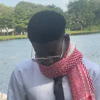 undefined सुनें, म्यूज़िक वीडियो देखें, बायो पढ़ें, दौरे की तारीखें और बहुत कुछ देखें!