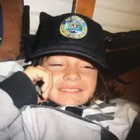 收听 undefined、观看音乐视频、阅读小传、查看巡演日期等 ！