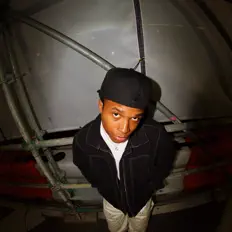 Ouça TJé, assista a videoclipes, leia a biografia, veja as datas das turnês e mais!