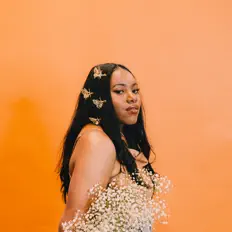 Escucha a Shola Ophelia, mira vídeos musicales, lee la biografía, consulta fechas de giras y mucho más.