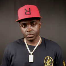 聆聽 ZOEGRIND、觀看音樂影片、閱讀小傳、查看巡演日期等！