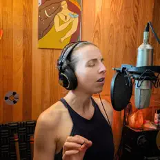 收听 Porter Singer、观看音乐视频、阅读小传、查看巡演日期等 ！