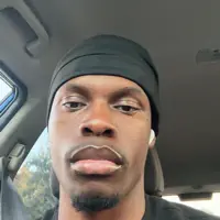 undefined सुनें, म्यूज़िक वीडियो देखें, बायो पढ़ें, दौरे की तारीखें और बहुत कुछ देखें!