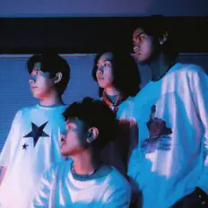 Ivooory सुनें, म्यूज़िक वीडियो देखें, बायो पढ़ें, दौरे की तारीखें और बहुत कुछ देखें!