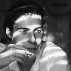 Escucha a ANDERSEN, mira vídeos musicales, lee la biografía, consulta fechas de giras y mucho más.