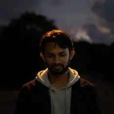 收听 Bhashana Liyanage、观看音乐视频、阅读小传、查看巡演日期等 ！