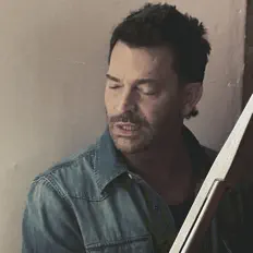 Posłuchaj wykonawcy Levi Kreis, obejrzyj teledyski, przeczytaj biografię, zobacz daty tras koncertowych i nie tylko!