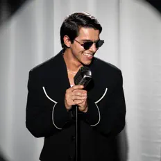 Posłuchaj wykonawcy Maeso, obejrzyj teledyski, przeczytaj biografię, zobacz daty tras koncertowych i nie tylko!