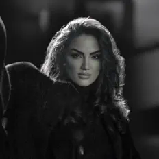 Escucha a Zeynep Deniz, mira vídeos musicales, lee la biografía, consulta fechas de giras y mucho más.